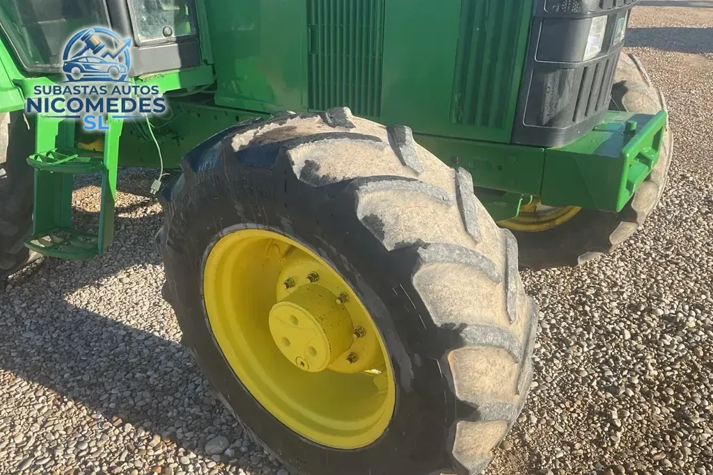 John Deere 6010 4WD, foto 10 de 10