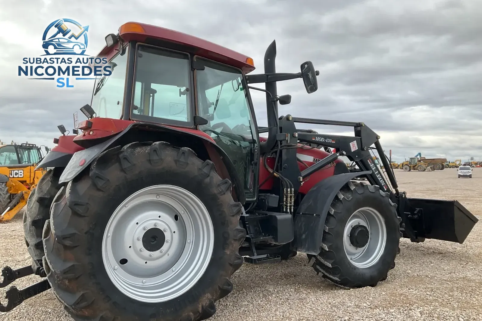 Case IH MXM140 4WD, foto 3 de 11