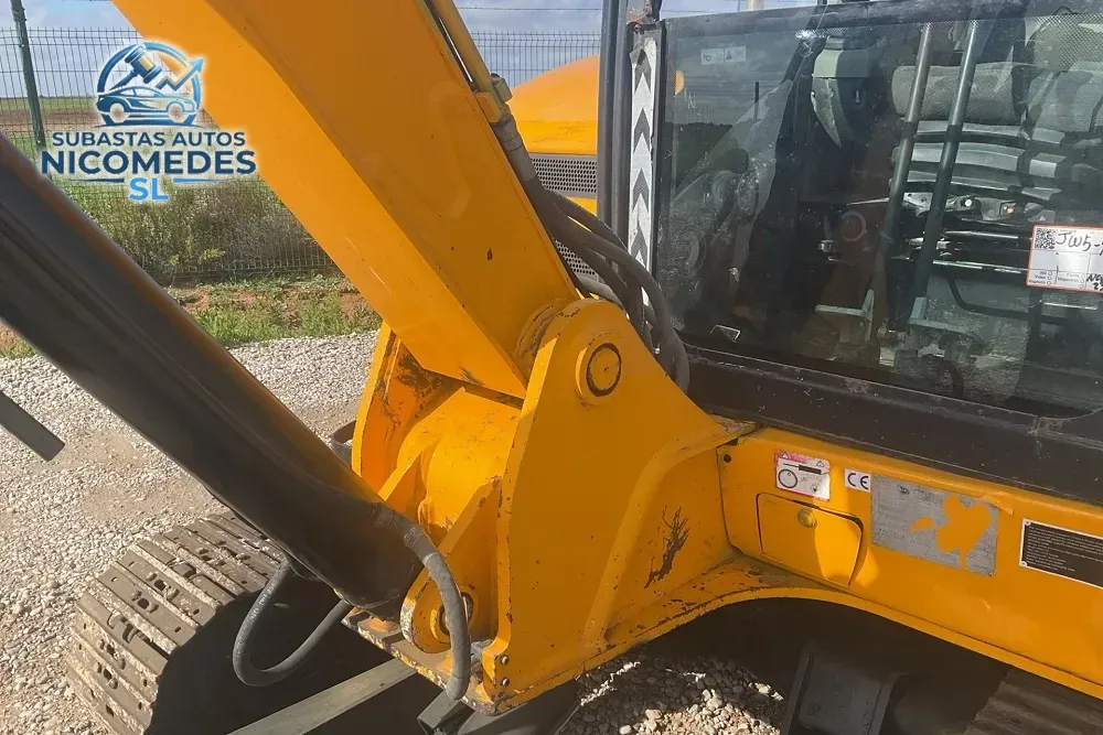 JCB 8061 Midiexcavadora, foto 6 de 12