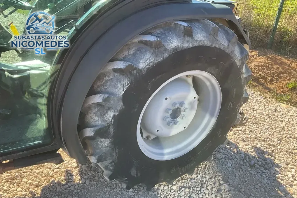Deutz Fahr Agrocompact F100 4WD, foto 7 de 10