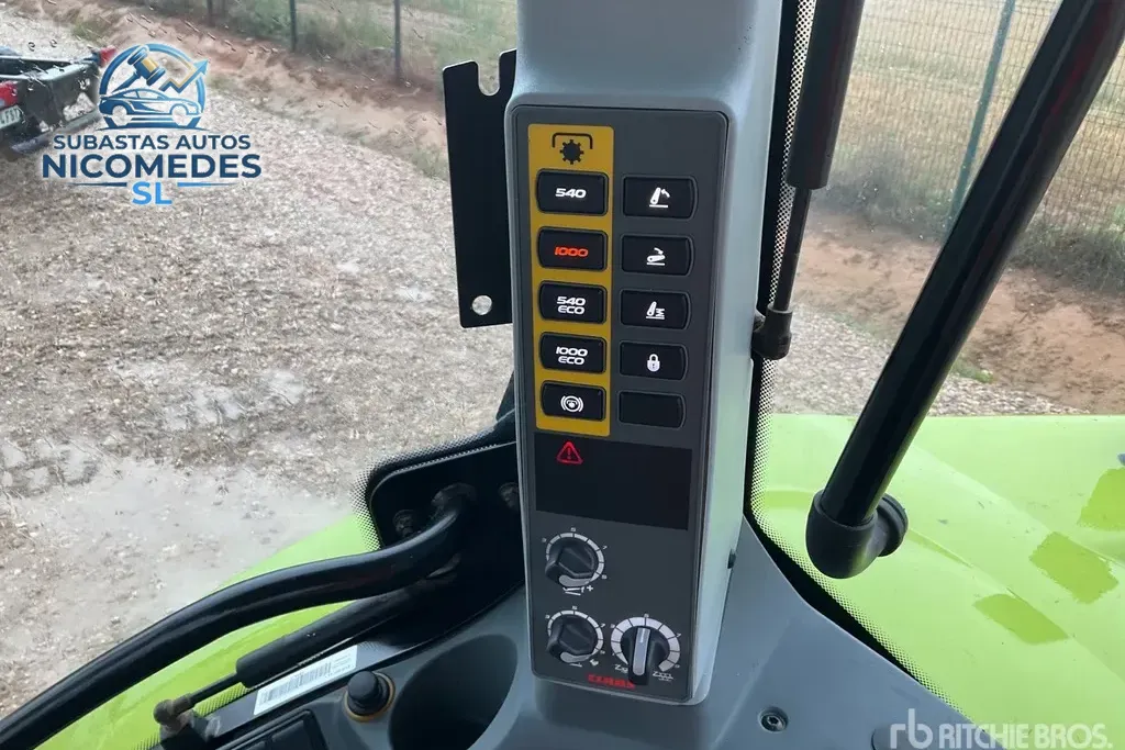 Claas Arion 630 4WD, foto 11 de 12