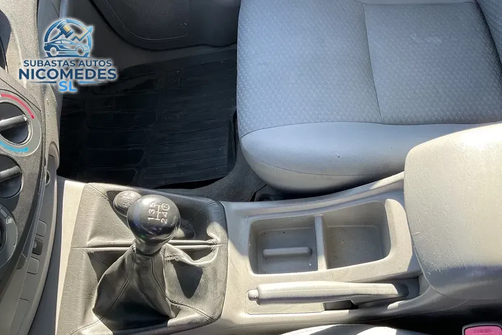 Toyota Hilux D-4D Cabina Doble GX 4x4 Pickup, foto 10 de 10