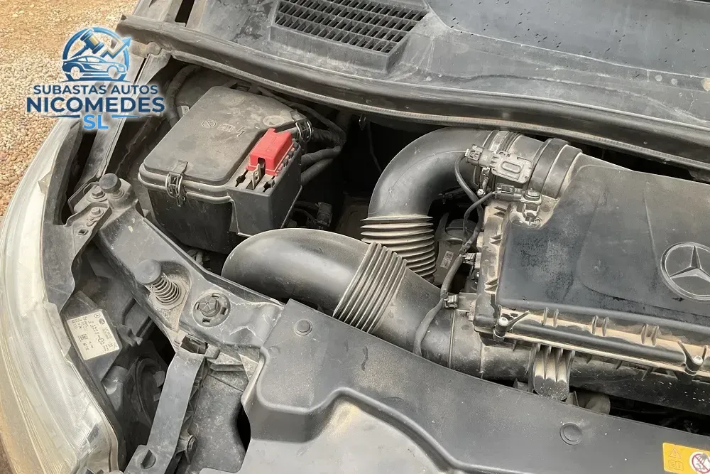 Mercedes-Benz Clase V 250 d Monovolumen de pasajeros premium, foto 9 de 14