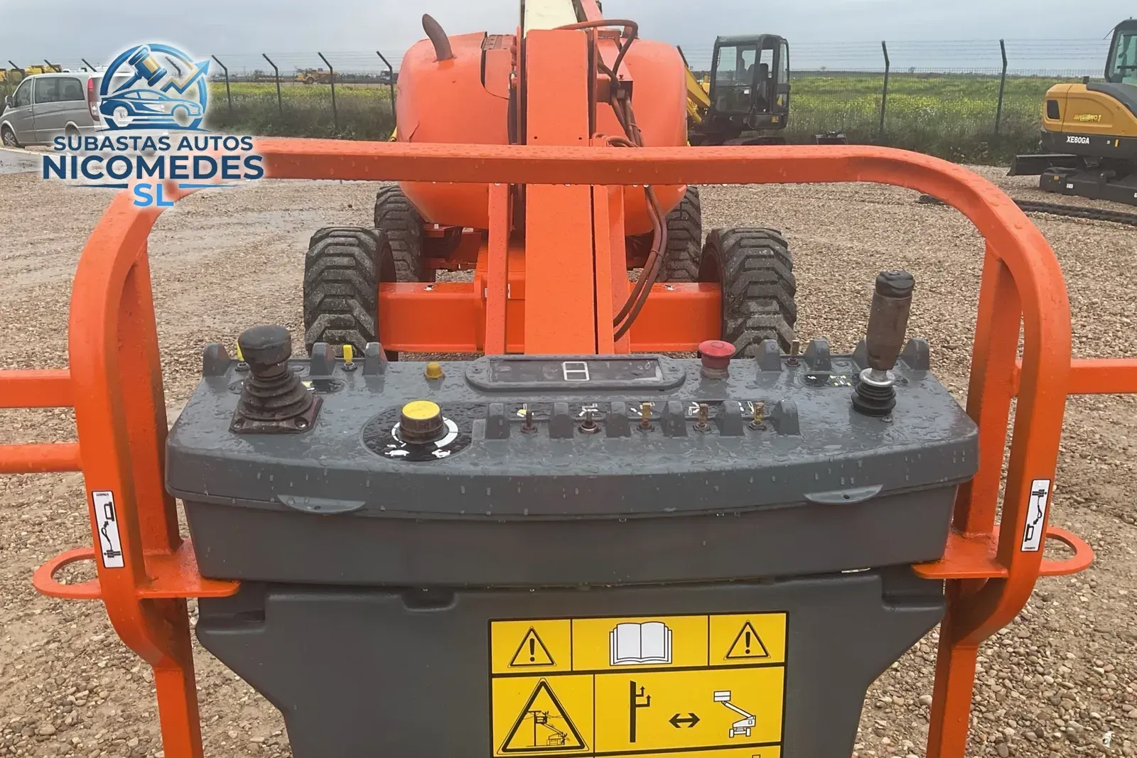 JLG 600 AJ 4WD Elevador articulado, foto 8 de 10