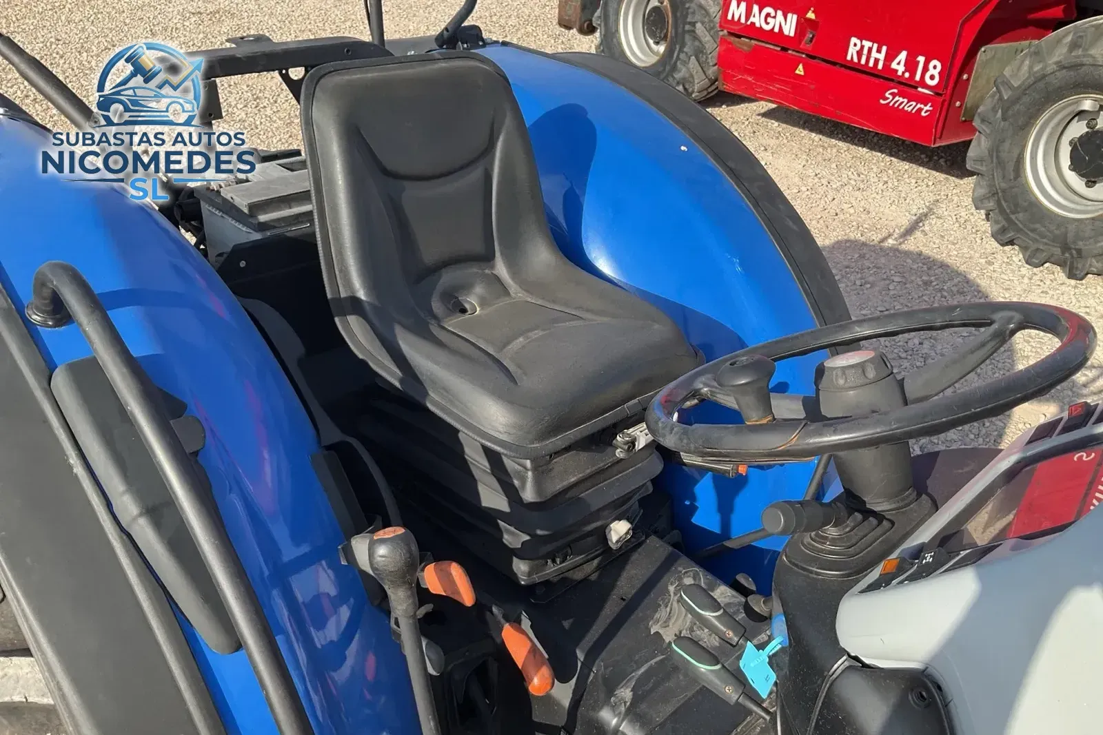 New Holland TN75N 4WD, foto 8 de 11