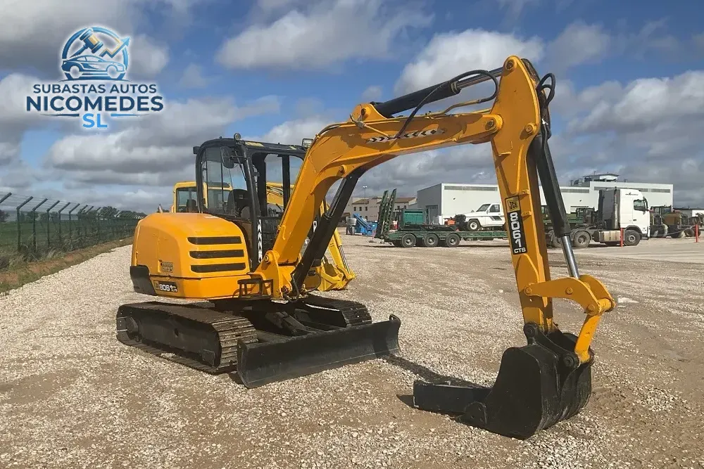 JCB 8061 Midiexcavadora, foto 2 de 12