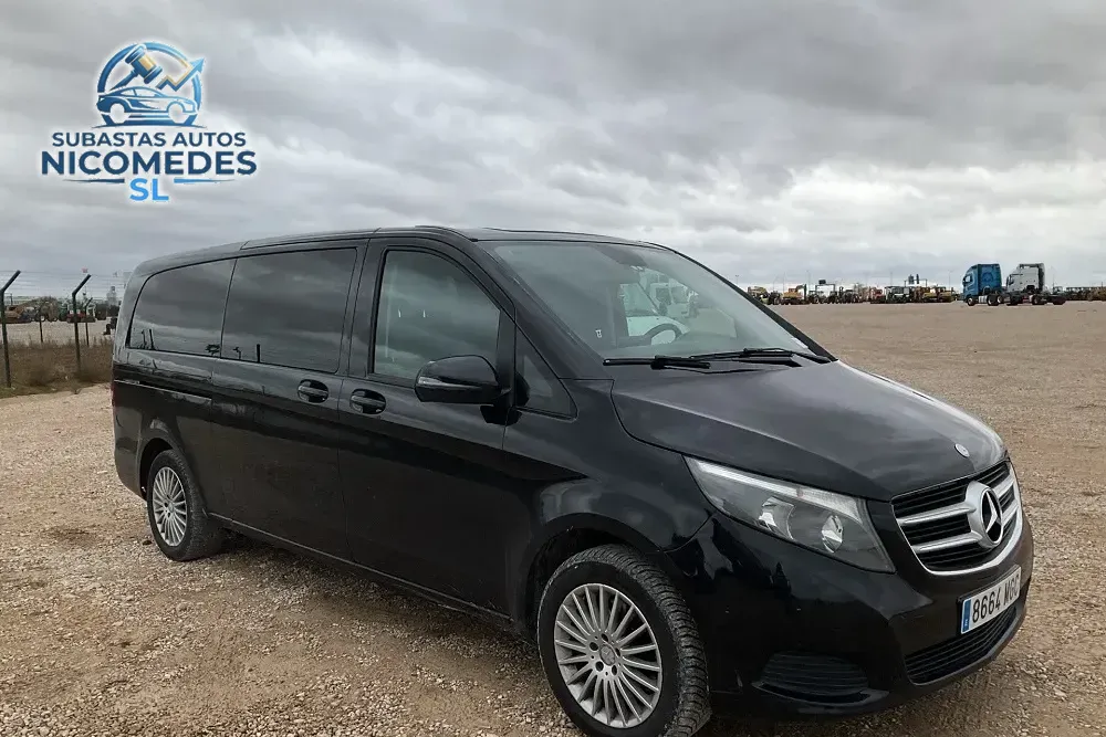 Mercedes-Benz Clase V 250 d Monovolumen de pasajeros premium, foto 7 de 14