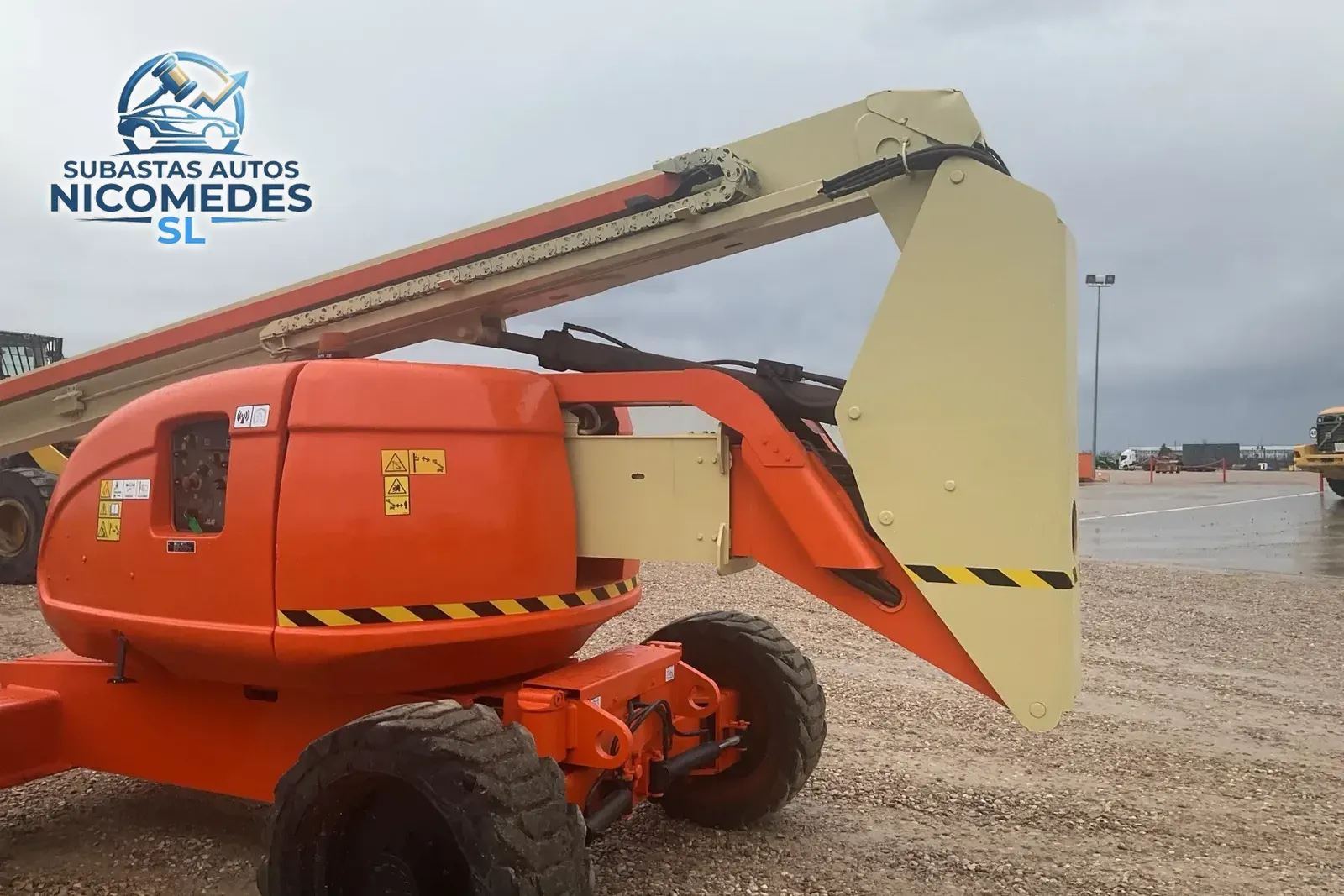 JLG 600 AJ 4WD Elevador articulado, foto 7 de 10