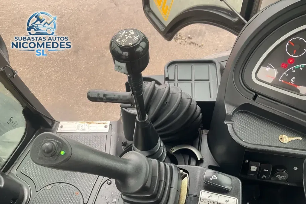 JCB 3CX 4x4 RETROEXCAVADORA, foto 6 de 12