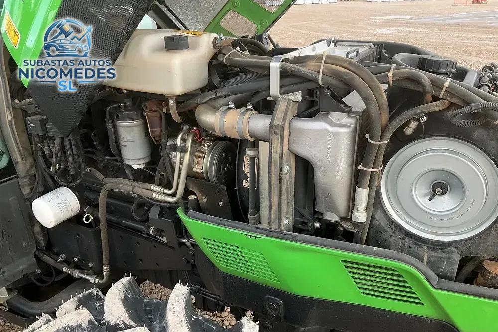 Deutz-Fahr Agroplus F 420 4WD, foto 9 de 11