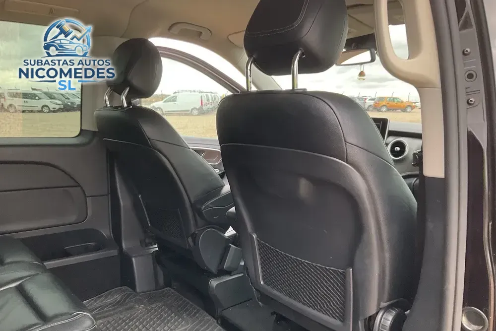 Mercedes-Benz Clase V 250 d Monovolumen de pasajeros premium, foto 12 de 14