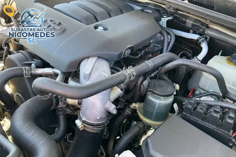 Toyota Land Cruiser 4WD, foto 13 de 14