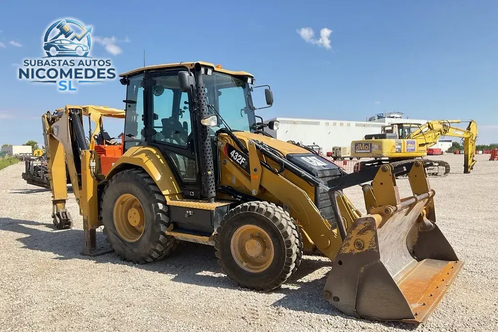 Caterpillar 432F2 4WD, foto 6 de 14