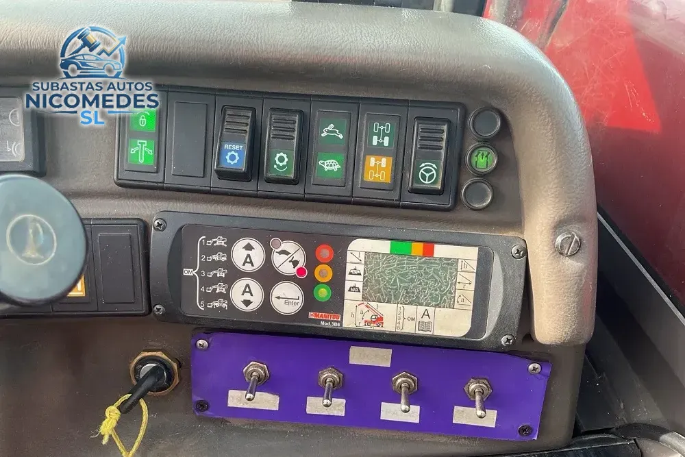 Manitou MRT 1842 Manipulador Telescópico, foto 6 de 12