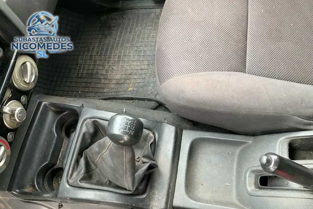 Isuzu D-MAX 4x4 Crew Cab Pickup 3.0 TD Intercooler, foto 7 de 10