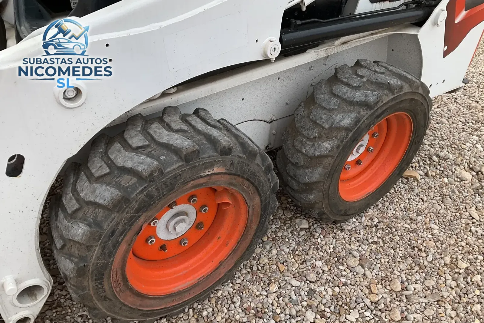 Bobcat S450 4WD, foto 2 de 10