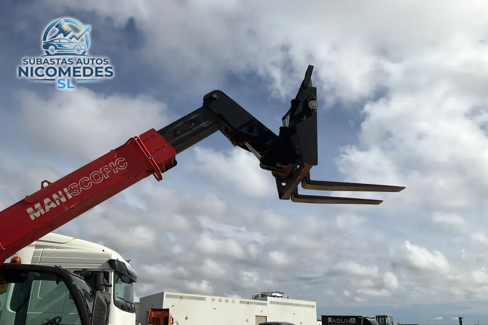Manitou MHT860 Manipulador Telescópico, foto 5 de 10