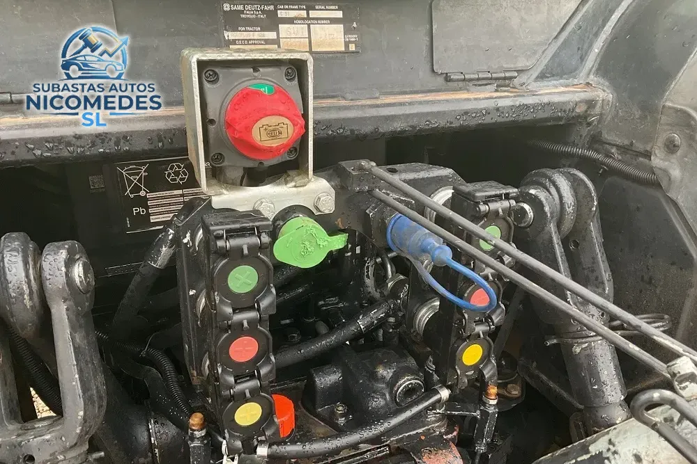 Deutz-Fahr Agroplus F 420 4WD, foto 10 de 11