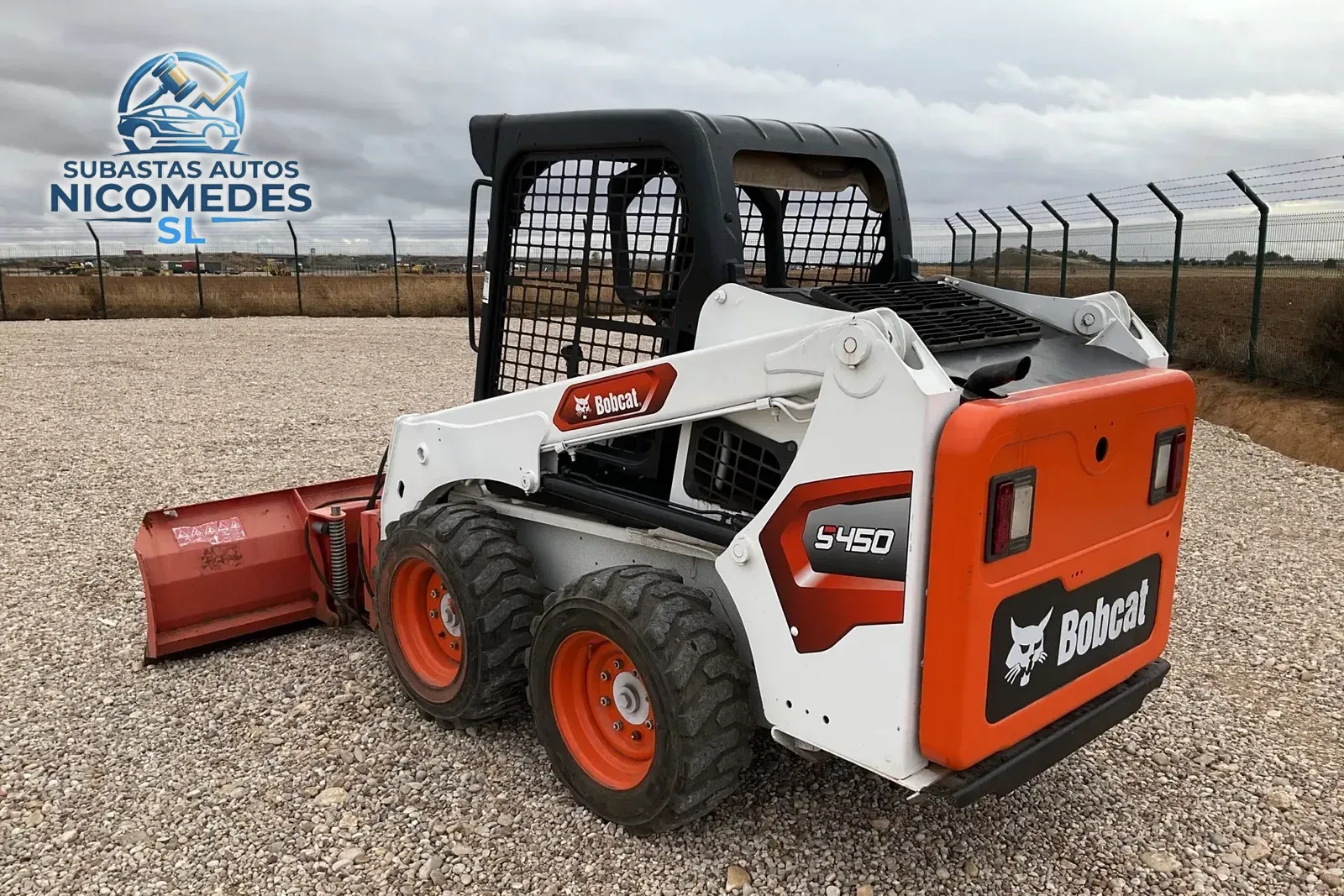 Bobcat S450 4WD, foto 3 de 10