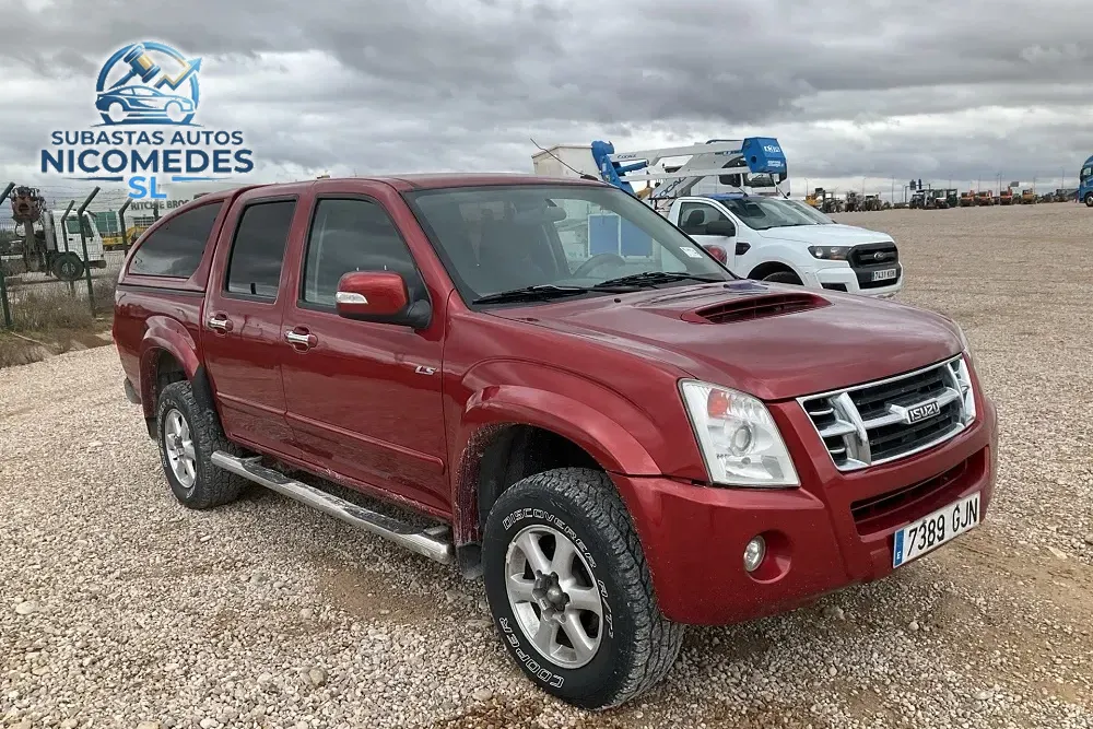Isuzu D-MAX 4x4 Crew Cab Pickup 3.0 TD Intercooler, foto 4 de 10