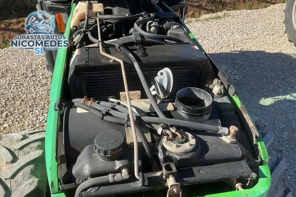 Deutz Fahr Agrocompact F100 4WD, foto 10 de 10