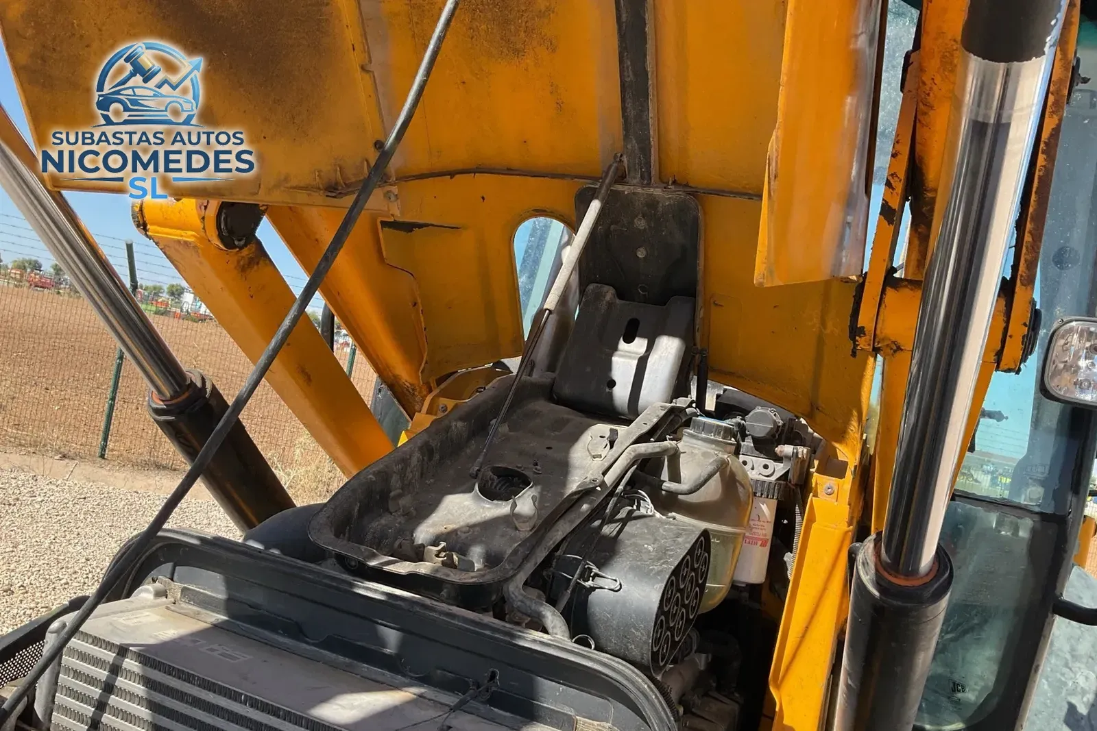 JCB 3CX 4T 4x4 Retroexcavadora, foto 12 de 14