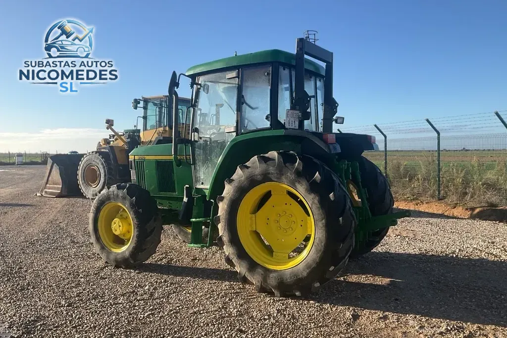 John Deere 6010 4WD, foto 3 de 10