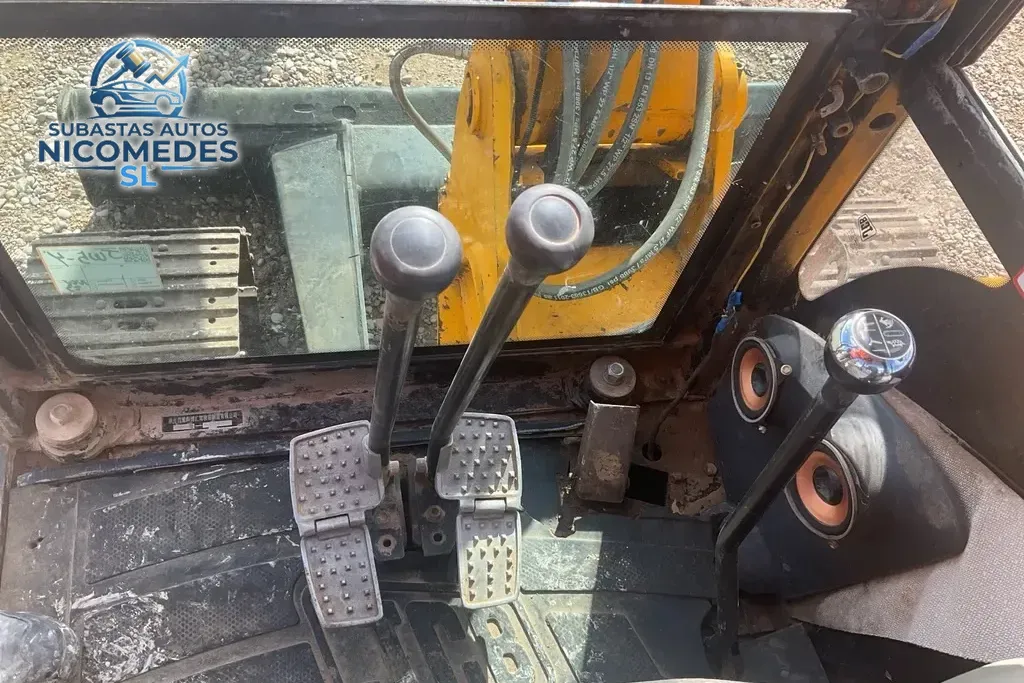 JCB 8061 Midiexcavadora, foto 5 de 12