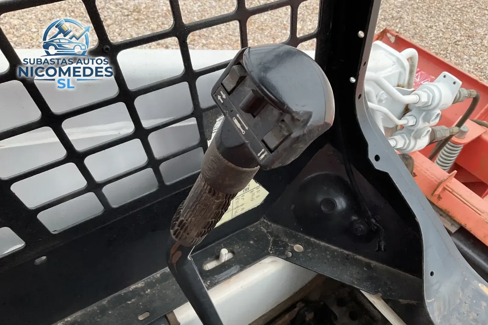 Bobcat S450 4WD, foto 8 de 10