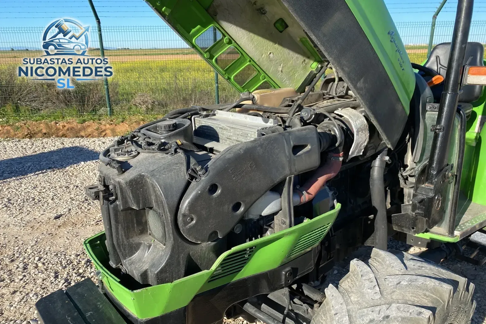Deutz-Fahr Agroplus F430 4WD, foto 9 de 10