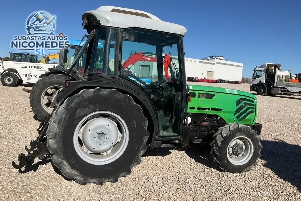 Deutz Fahr Agrocompact F100 4WD, foto 3 de 10
