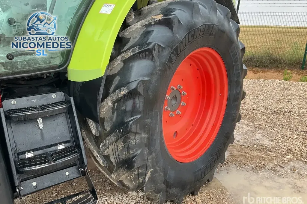 Claas Arion 630 4WD, foto 4 de 12