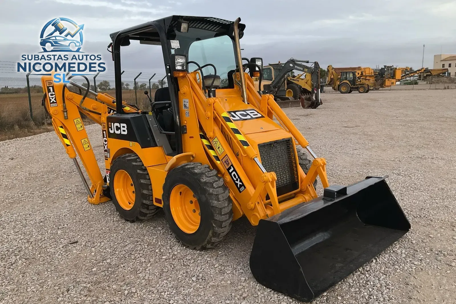 JCB 1CX 4x4 diésel, foto 3 de 10