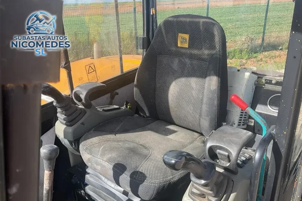 JCB 8061 Midiexcavadora, foto 3 de 12